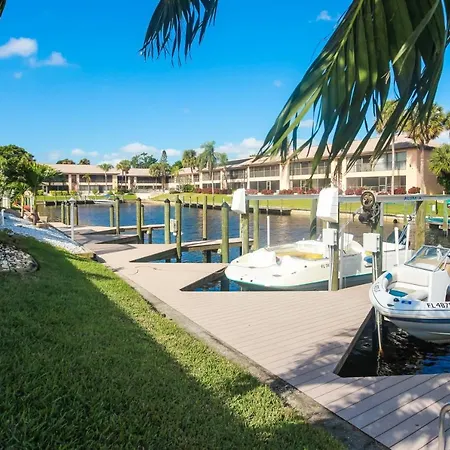 Seatuit Condominiums With Boat Slip